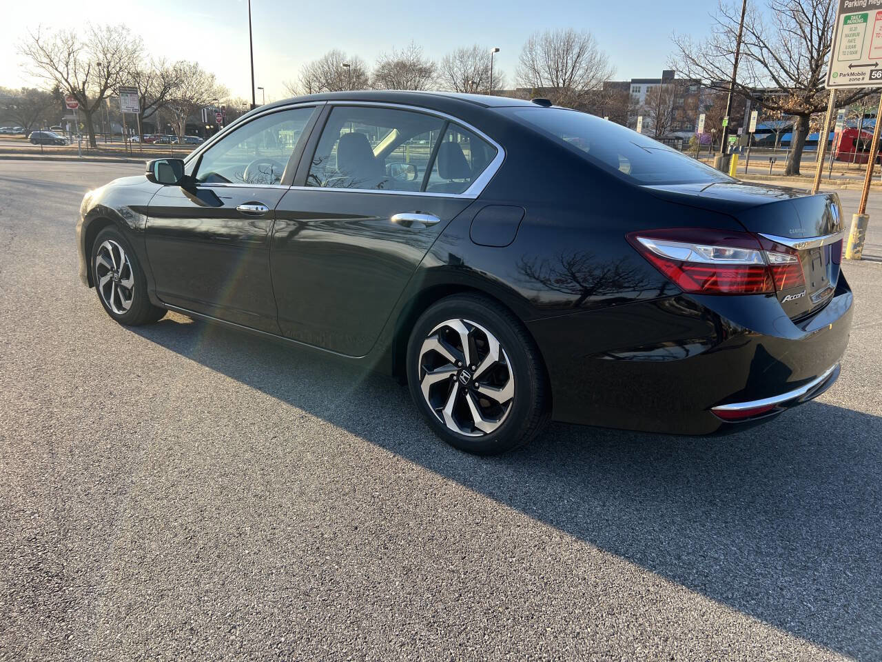 Used 2016 Honda Accord EX image 3