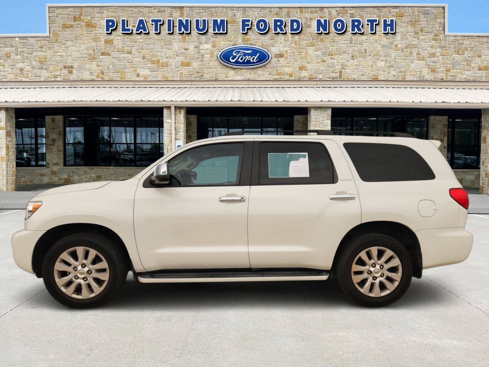 Used 2016 Toyota Sequoia Platinum RWD video 3