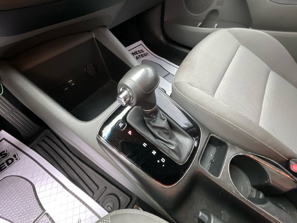 Used 2017 Kia Forte LX FWD image 21