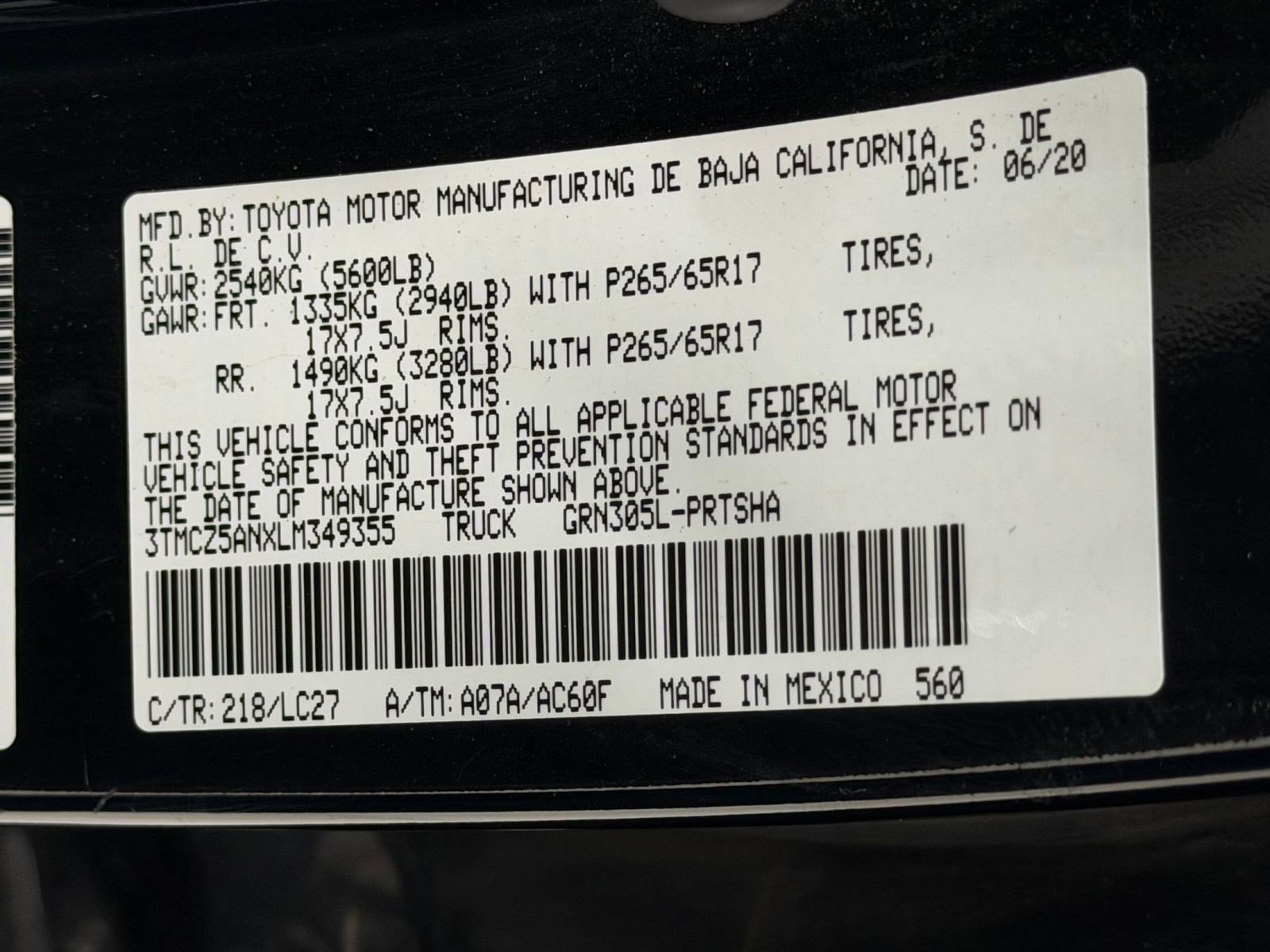Used 2020 Toyota Tacoma TRD Sport w/ TRD Premium Sport Package AWD/4WD image 20