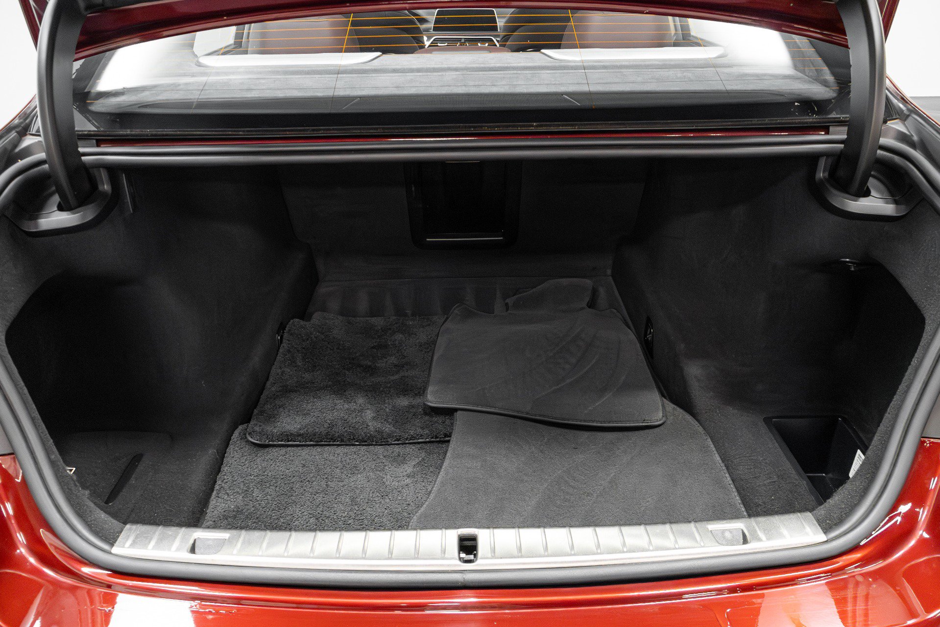 Used 2020 BMW 750i xDrive w/ Executive Package image 42