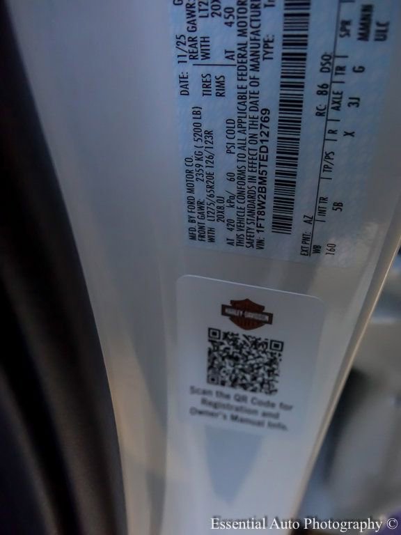 New 2026 Ford F250 Lariat w/ Black Appearance Package image 21