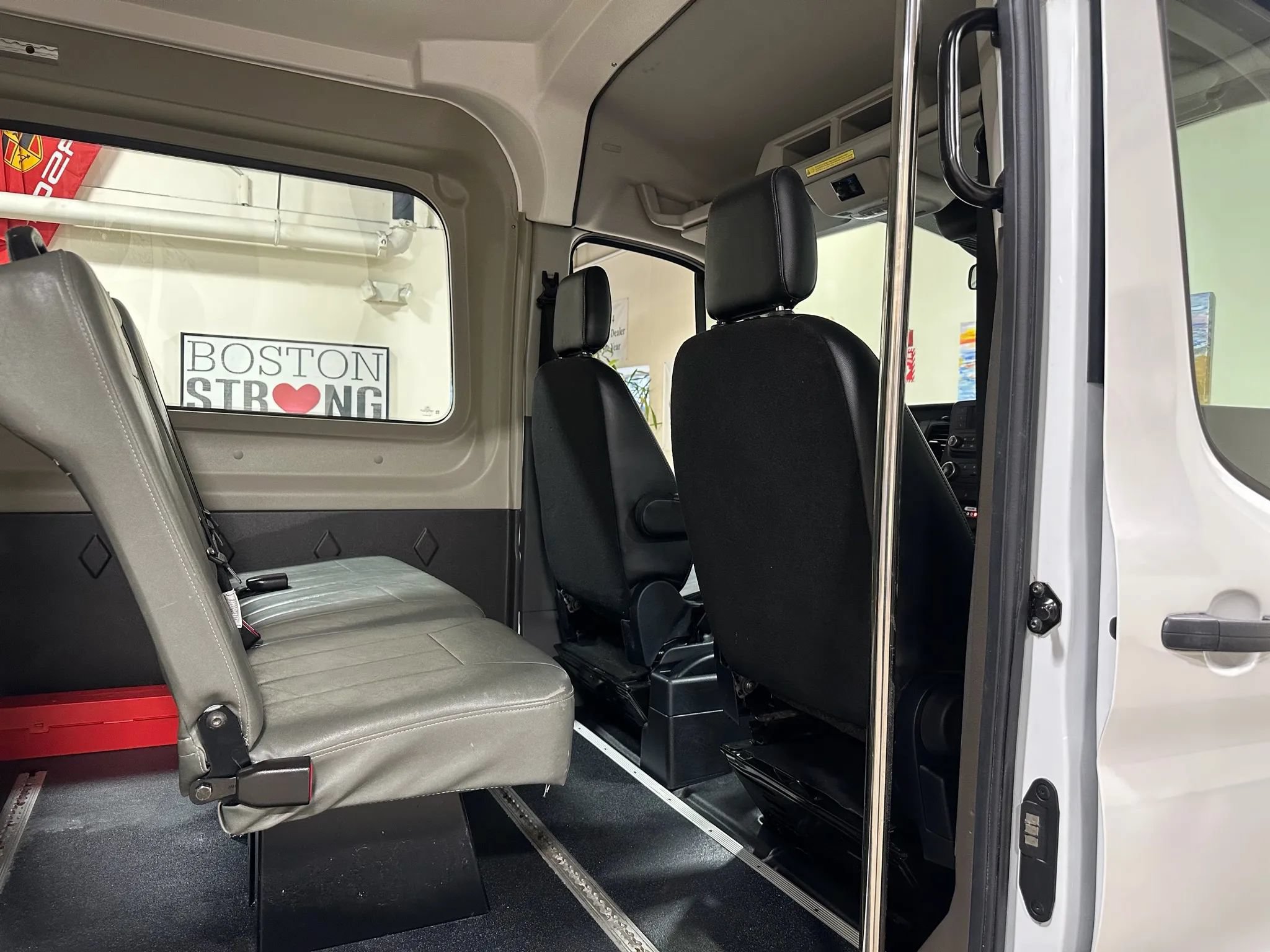 Used 2020 Ford Transit 150 Medium Roof RWD image 25