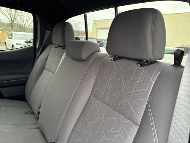 Used 2018 Toyota Tacoma TRD Off-Road image 7