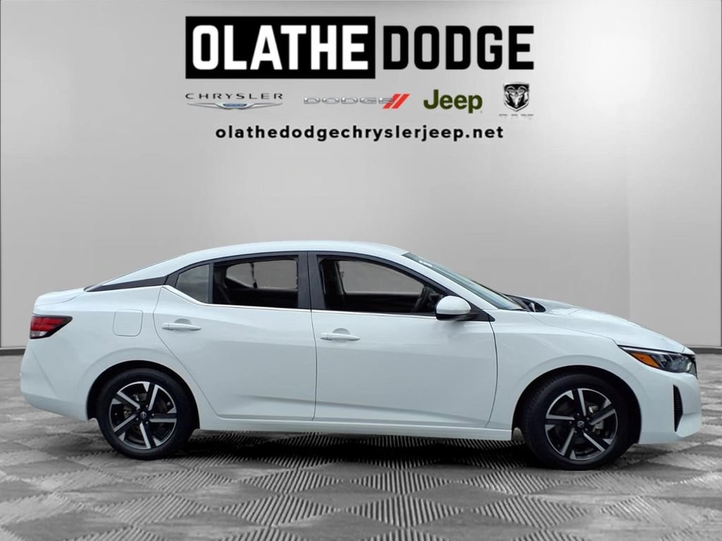 Used 2024 Nissan Sentra SV FWD image 29