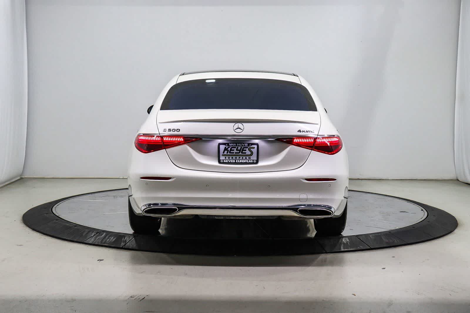 Used 2022 Mercedes-Benz S 500 4MATIC image 3