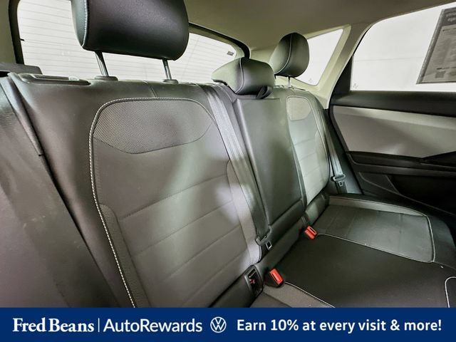 Used 2023 Volkswagen Taos SE w/ Panoramic Sunroof Package AWD/4WD image 33