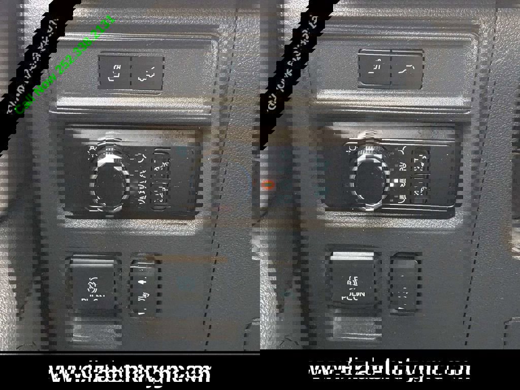 Used 2023 Ford Expedition Max XLT image 25