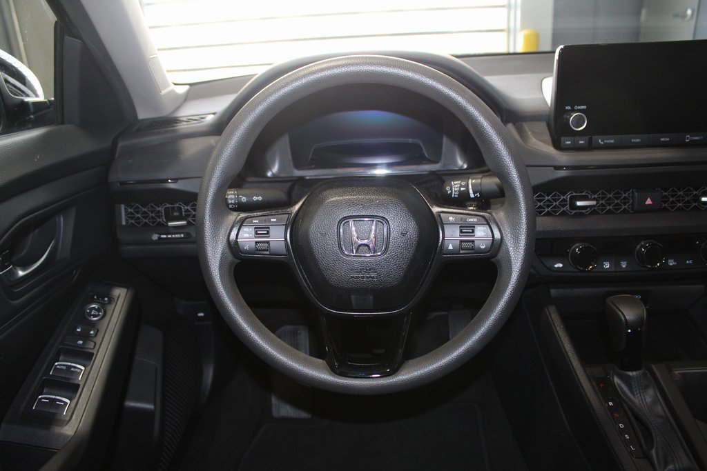 Used 2025 Honda Accord SE image 17