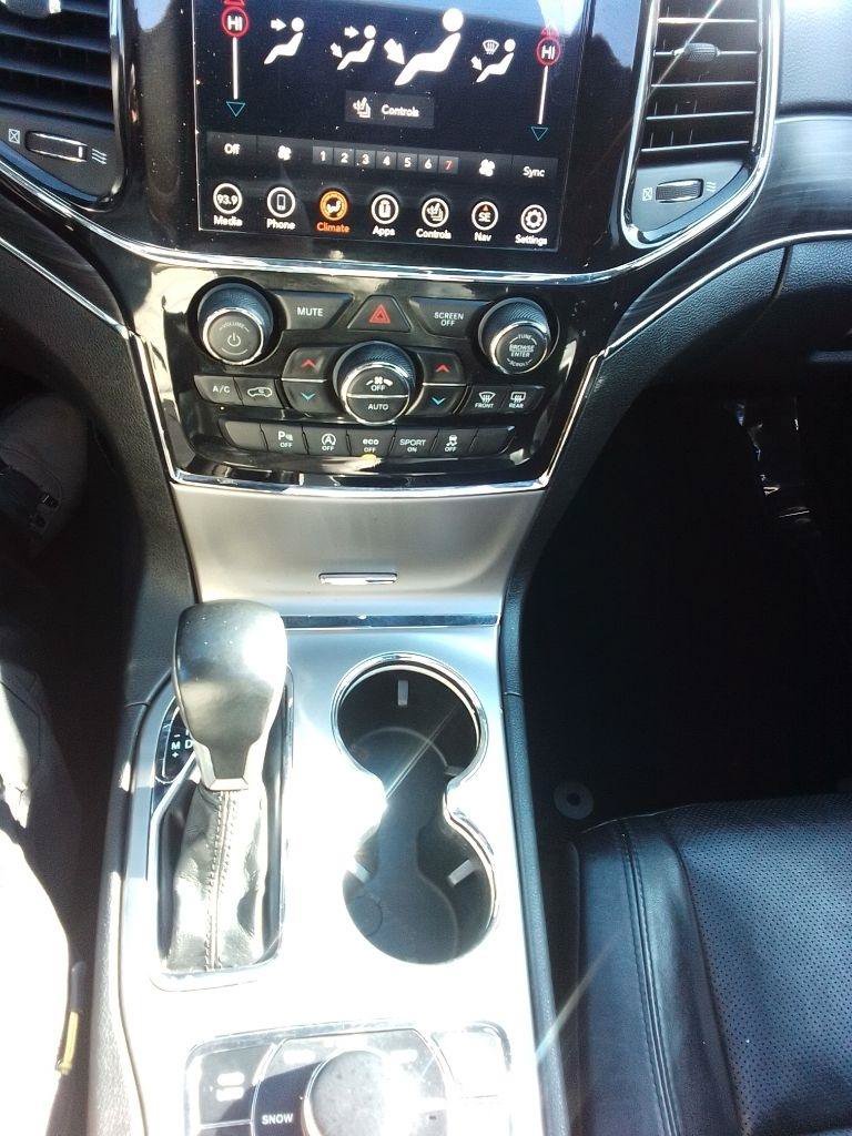 Used 2021 Jeep Grand Cherokee Limited AWD/4WD image 10
