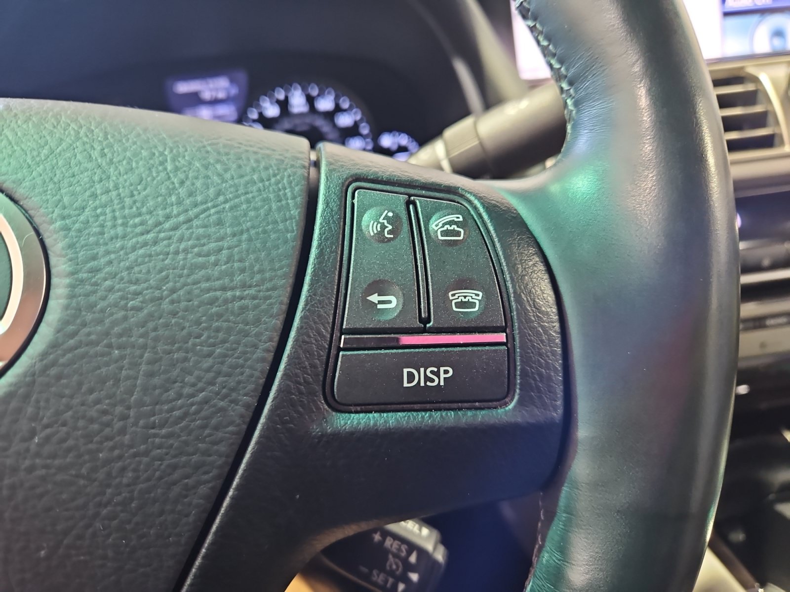 Used 2014 Lexus LS 460 w/ Comfort Package RWD image 30