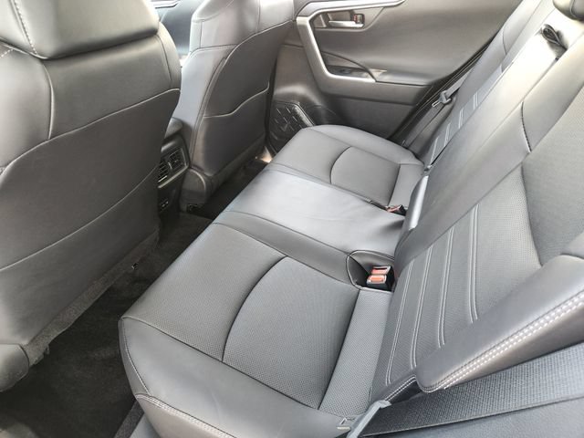 Used 2022 Toyota RAV4 Limited FWD image 21