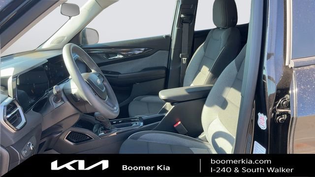 Used 2025 Chevrolet TrailBlazer LT image 17