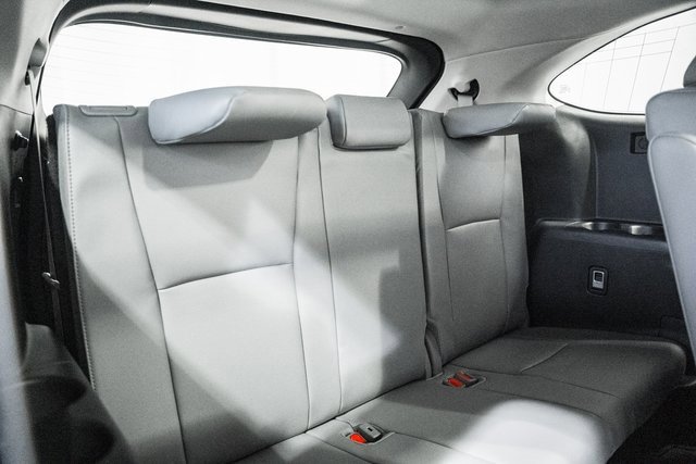 New 2025 Toyota Highlander Platinum image 33