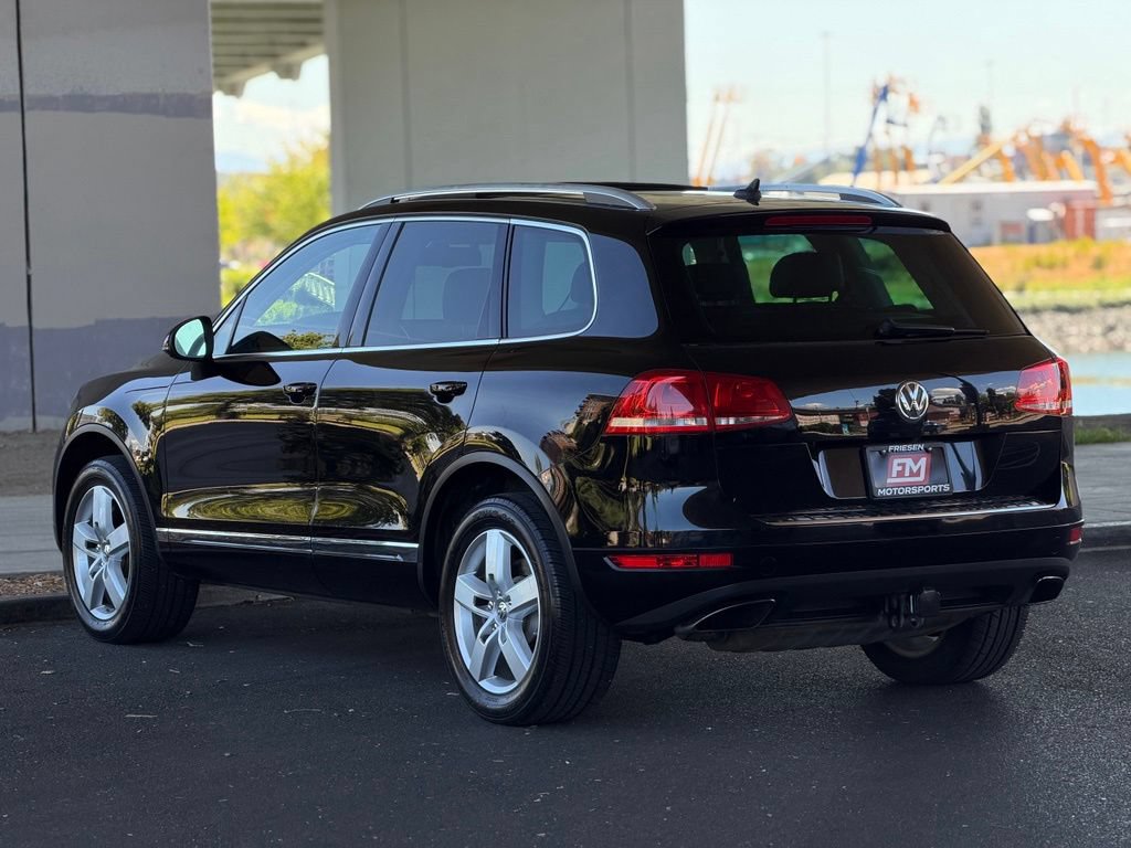 Used 2014 Volkswagen Touareg VR6 AWD/4WD image 6