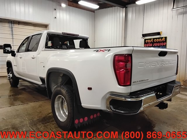 Used 2024 Chevrolet Silverado 3500 LT w/ Convenience Package AWD/4WD image 6