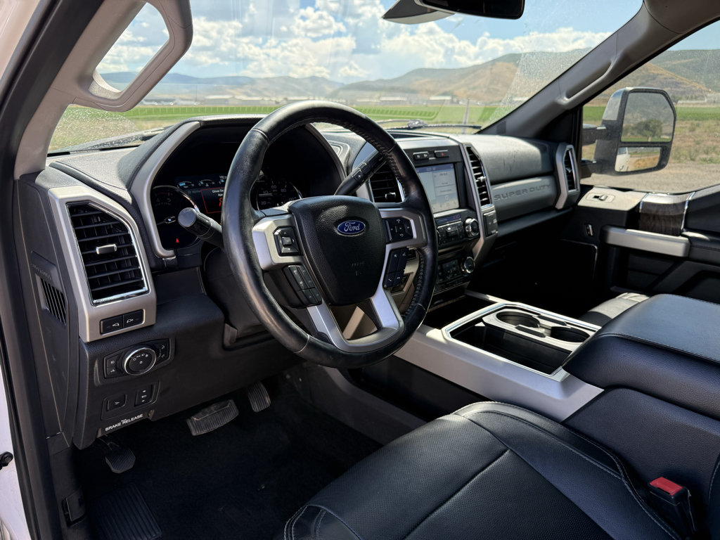 Used 2018 Ford F350 Lariat w/ Lariat Ultimate Package AWD/4WD image 18