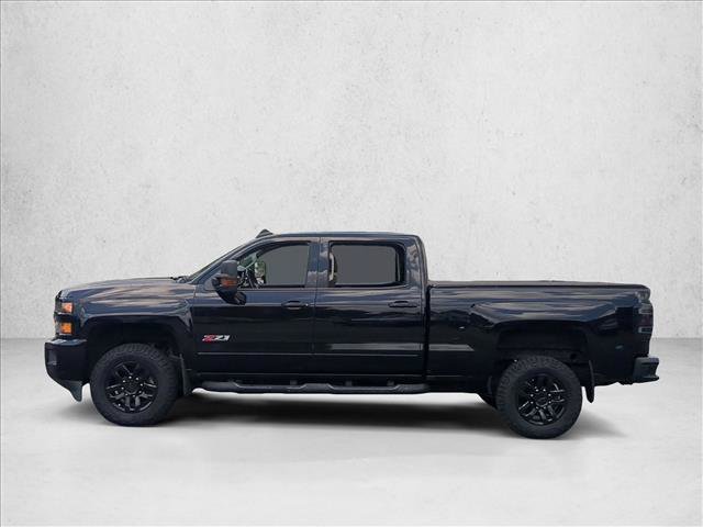 Used 2018 Chevrolet Silverado 2500 LT w/ Midnight Edition AWD/4WD image 8
