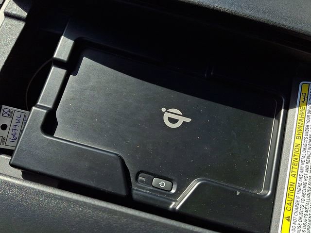 Used 2022 Toyota Highlander XLE FWD image 27