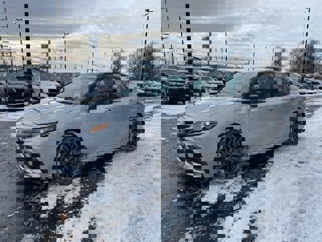 Used 2023 Toyota Camry XSE image 1