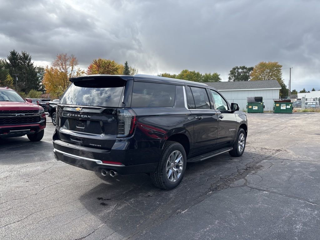 New 2026 Chevrolet Suburban Premier image 4