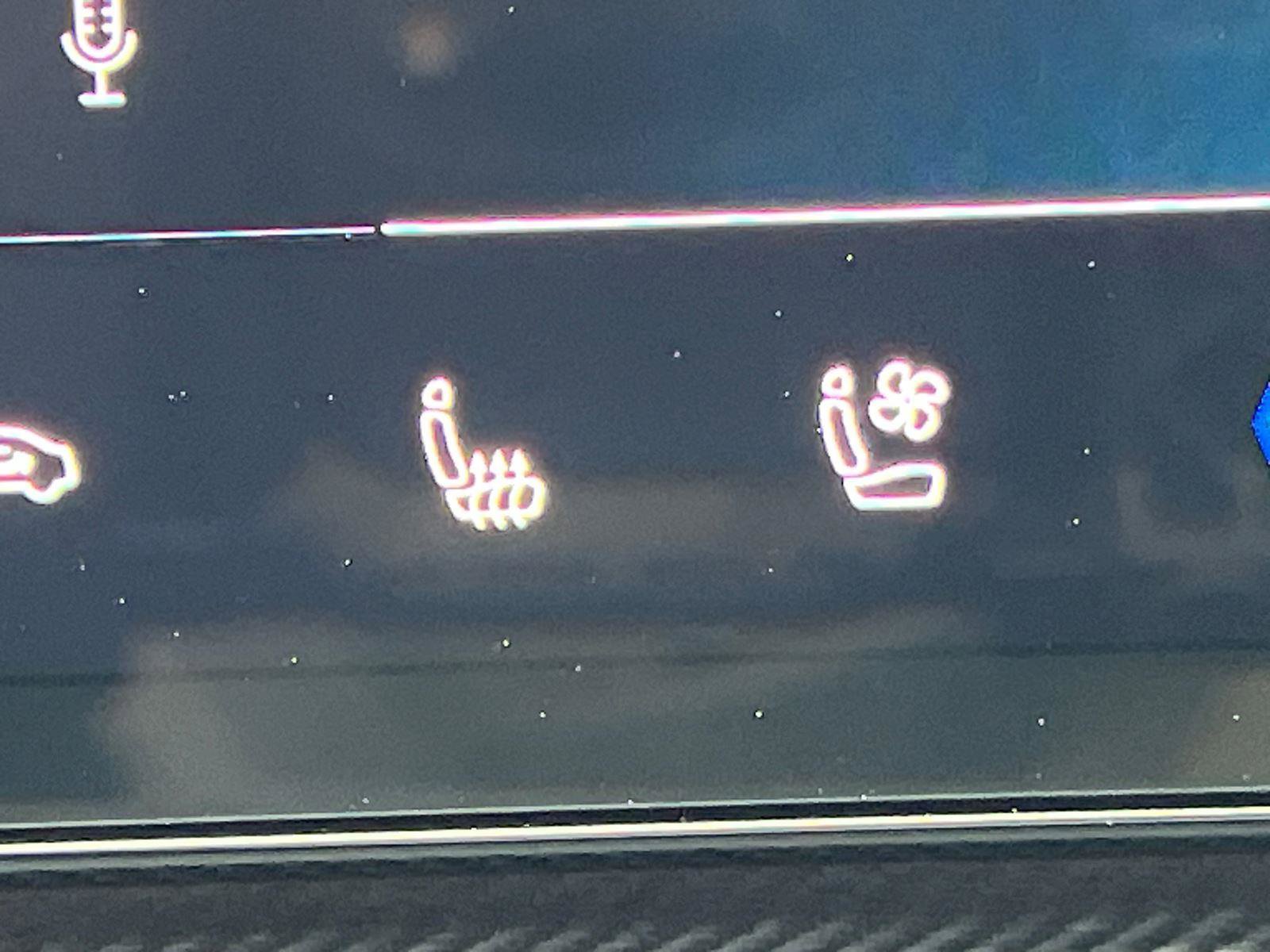 Used 2025 Audi SQ5 Premium Plus w/ Premium Plus Package image 33