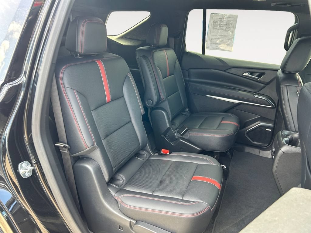 Used 2024 Chevrolet Traverse RS AWD/4WD image 24