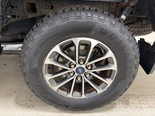Used 2020 Ford F150 XLT w/ Equipment Group 302A Luxury image 8
