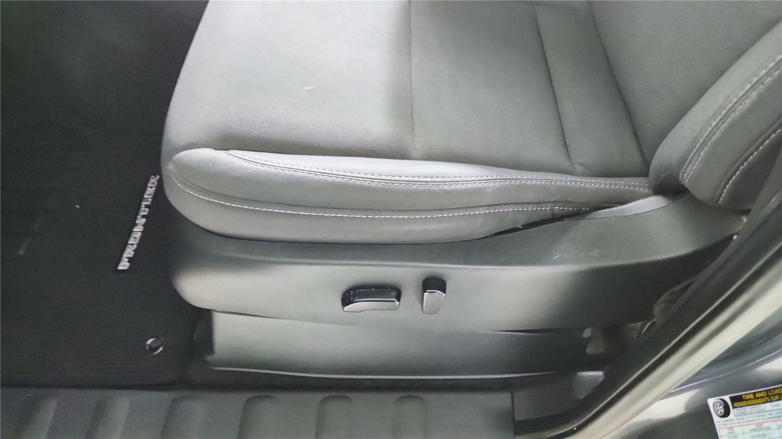 Used 2022 Nissan Frontier SV w/ Technology Package image 30