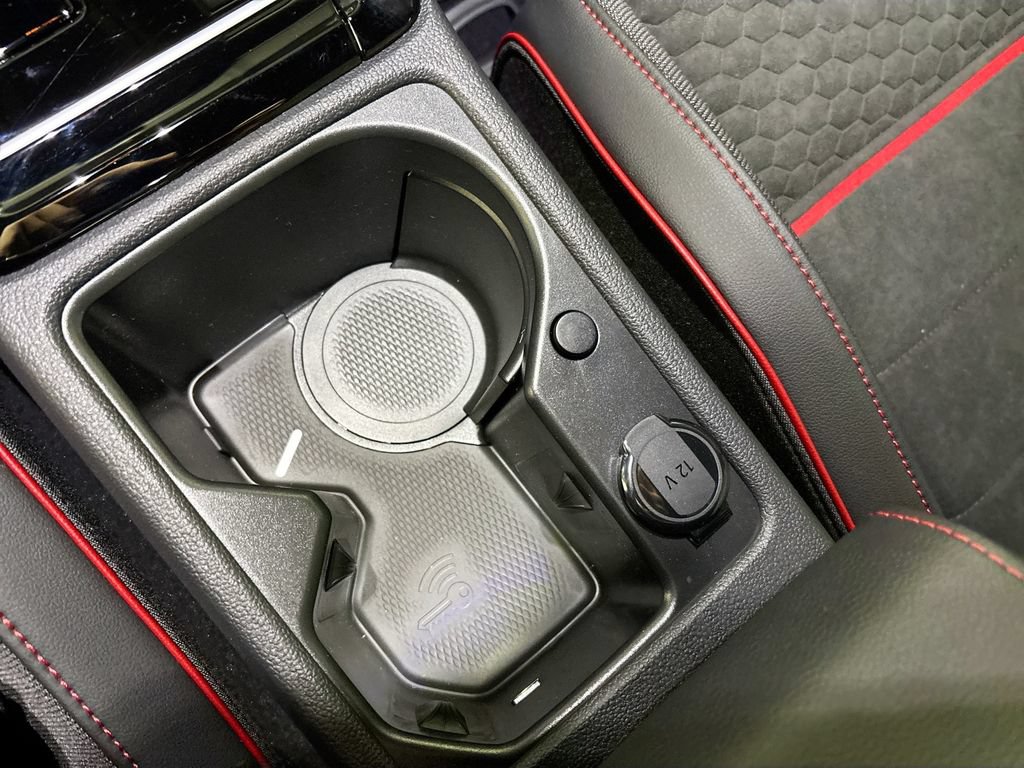 New 2026 Volkswagen GTI SE FWD image 15