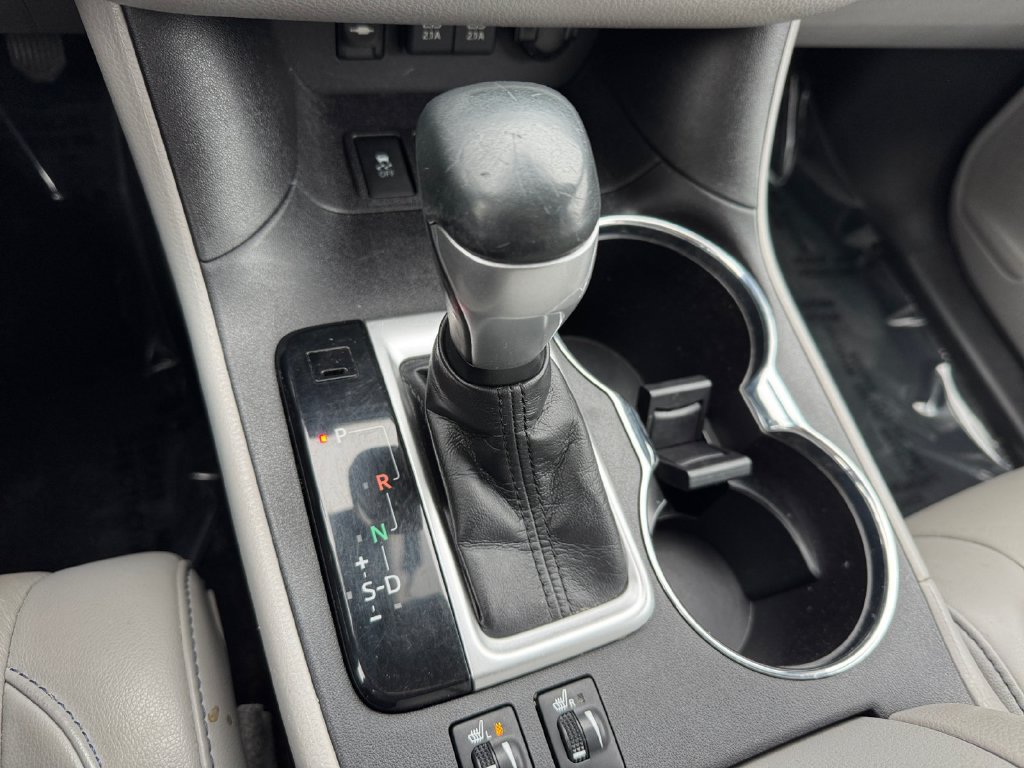 Used 2019 Toyota Highlander XLE AWD/4WD image 25