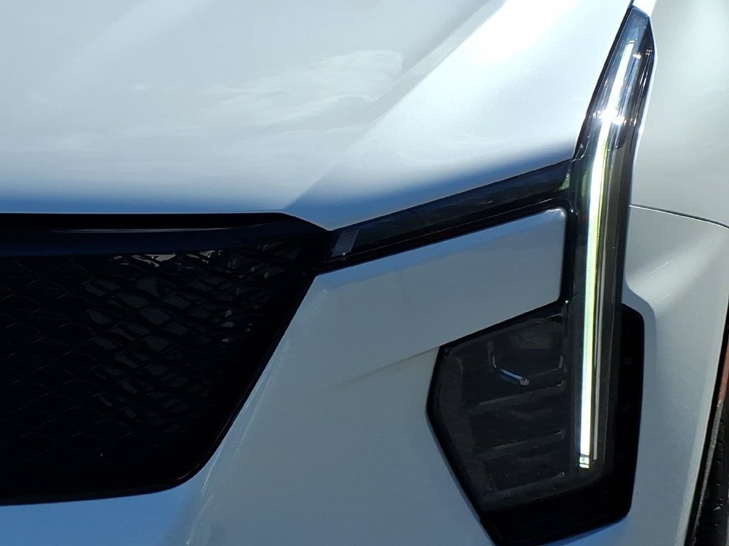 Used 2024 Cadillac XT4 Sport FWD image 7