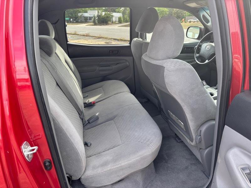 Used 2011 Toyota Tacoma PreRunner w/ SR5 Pkg #2 RWD image 16