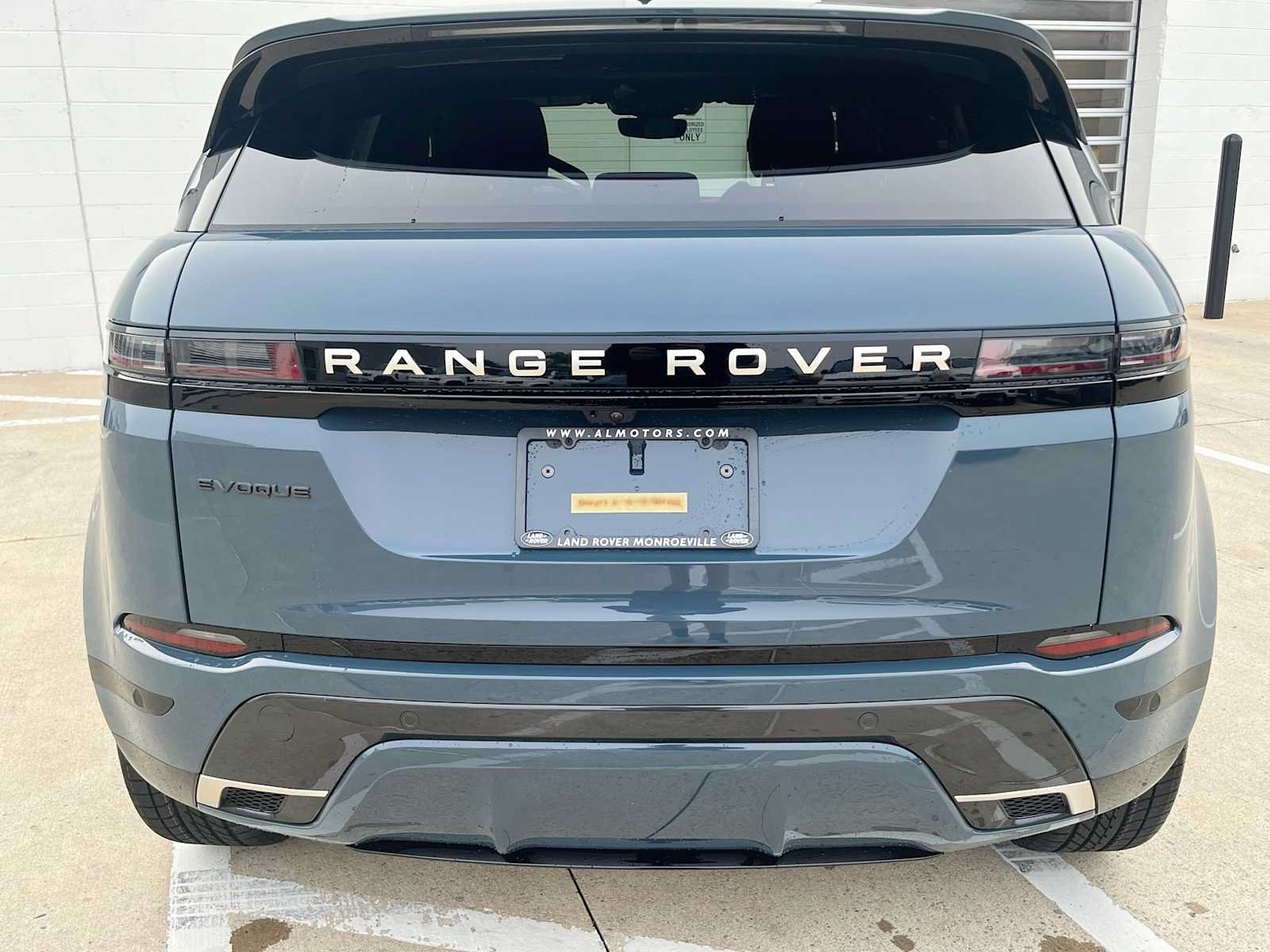 New 2026 Land Rover Range Rover Evoque Hoxton AWD/4WD image 4