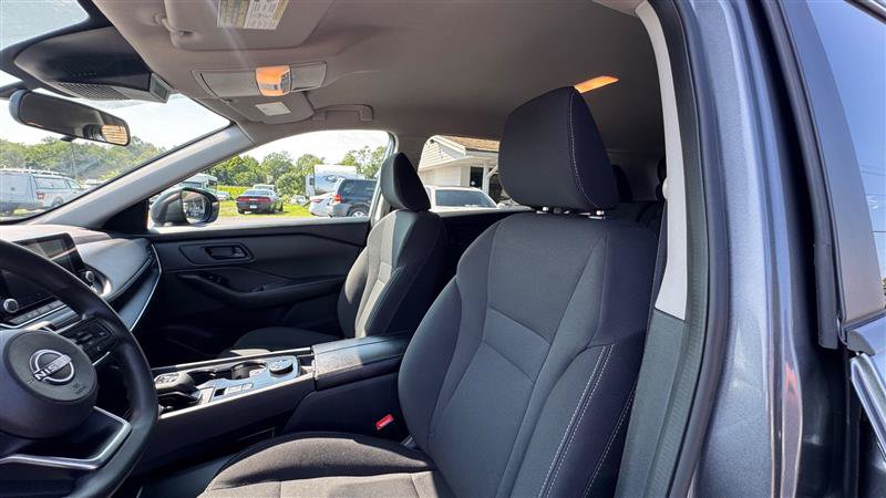 Used 2024 Nissan Rogue S AWD/4WD image 37