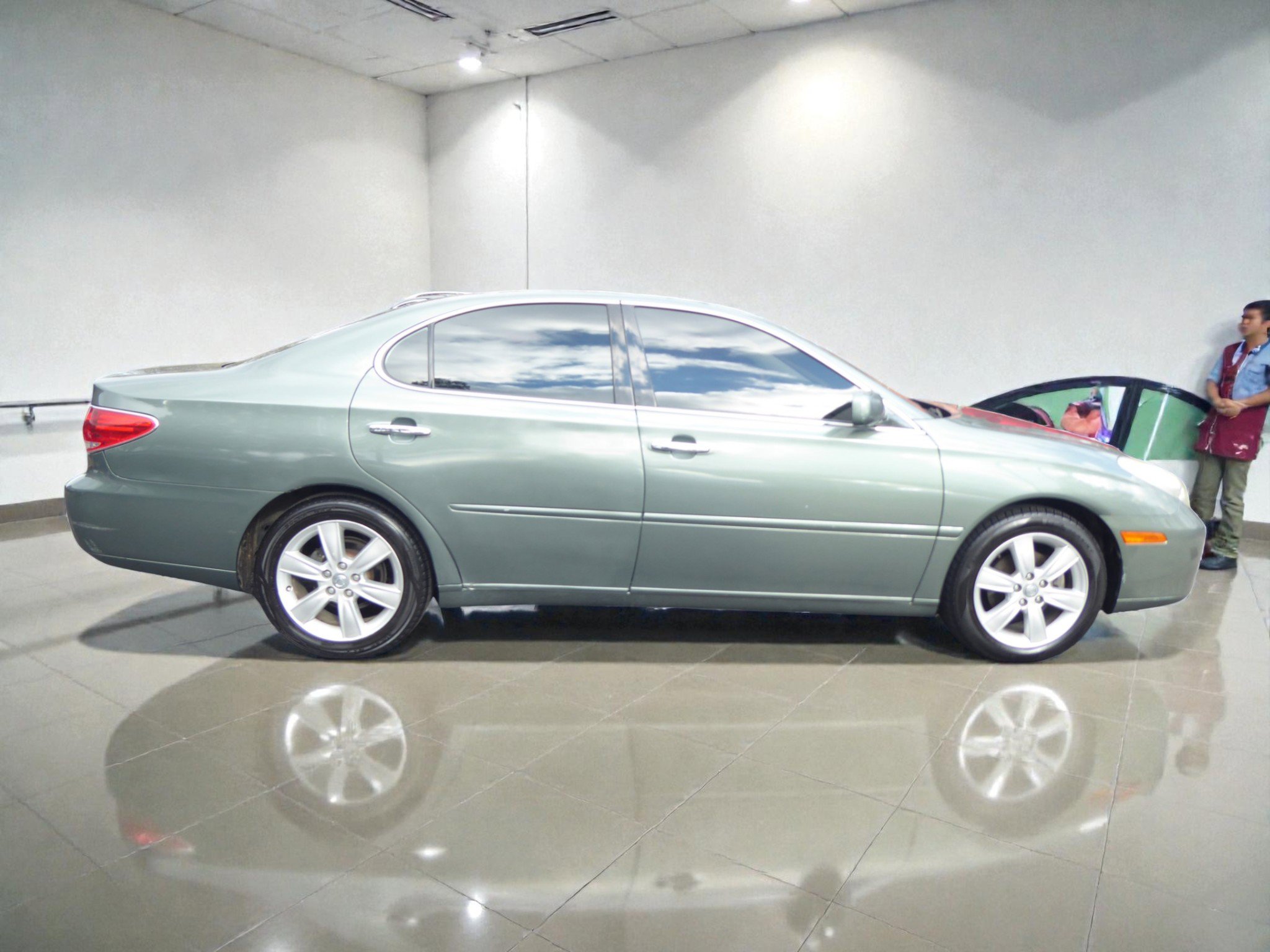 Used 2005 Lexus ES 330 image 11