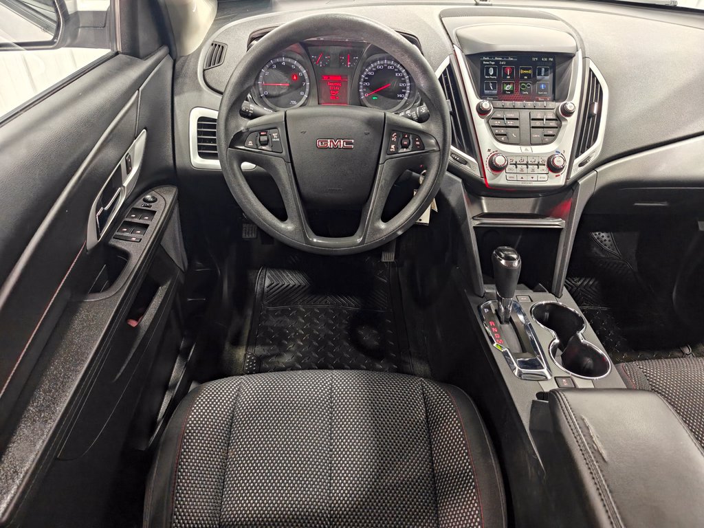Used 2017 GMC Terrain SLE AWD/4WD image 4