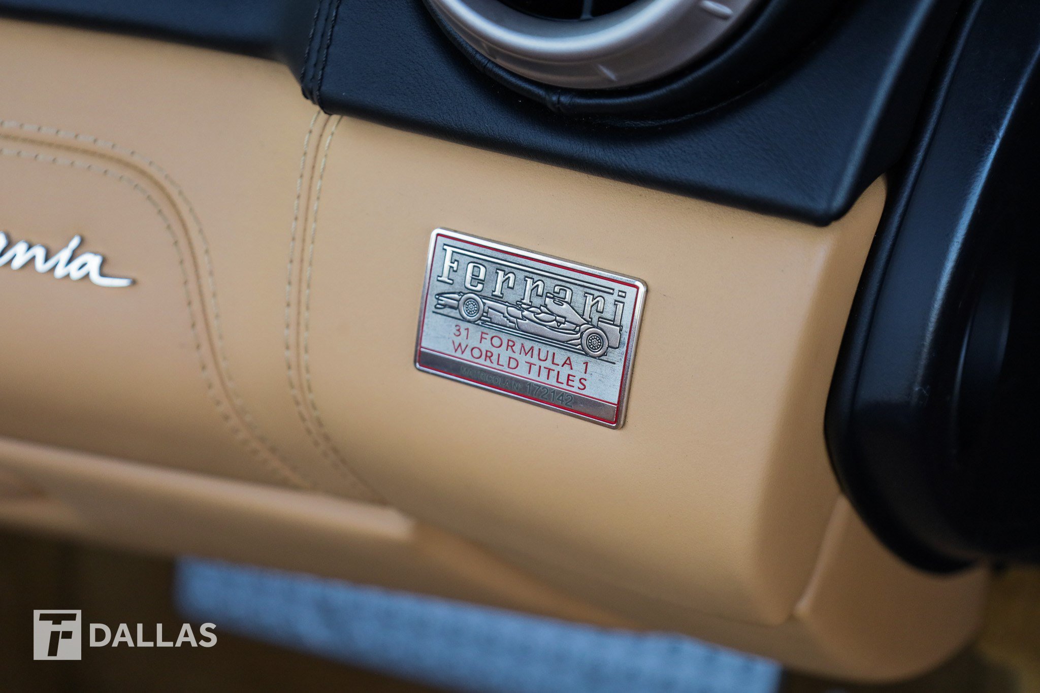 Used 2010 Ferrari California RWD image 38