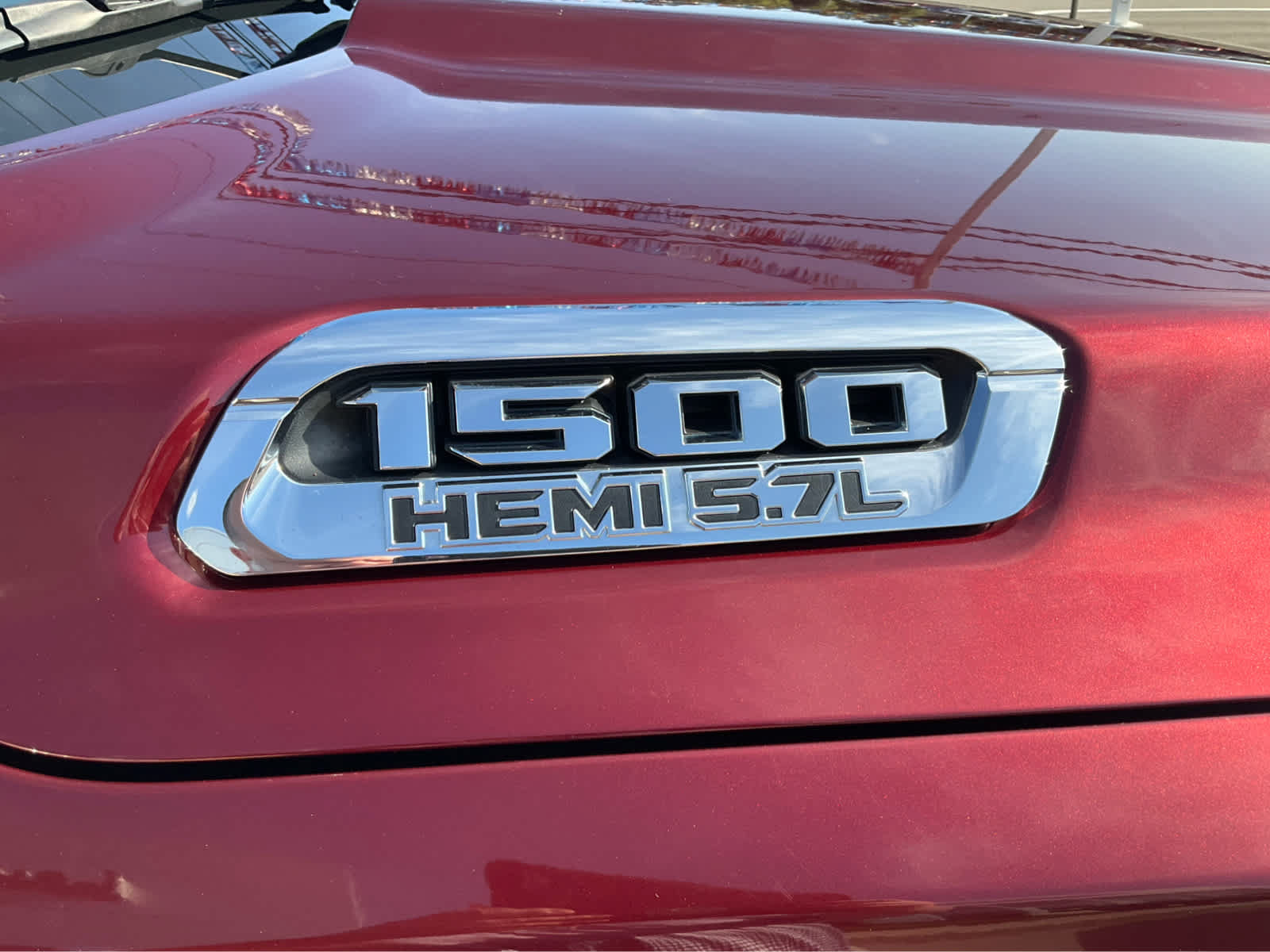 Used 2019 RAM 1500 Laramie AWD/4WD image 25