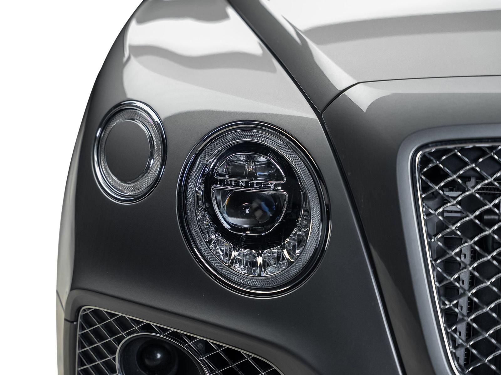 Used 2018 Bentley Bentayga AWD/4WD image 3