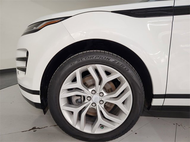 Used 2023 Land Rover Range Rover Evoque R-Dynamic SE image 11