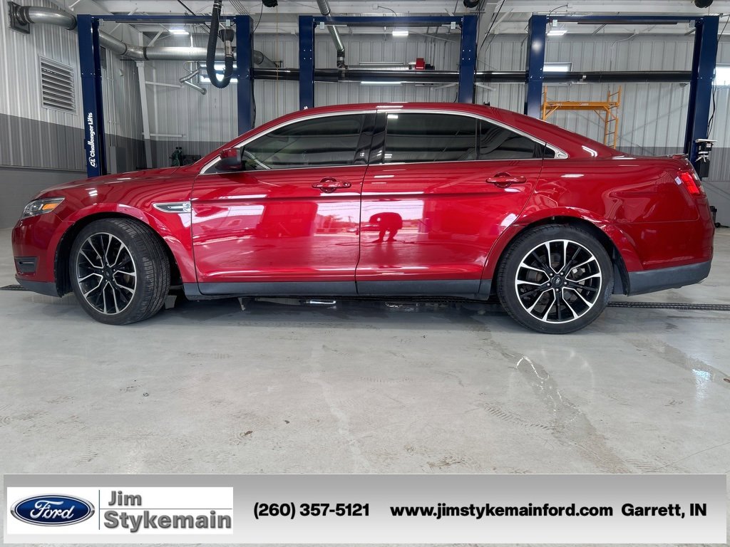 Used 2017 Ford Taurus SEL w/ Equipment Group 201A image 5