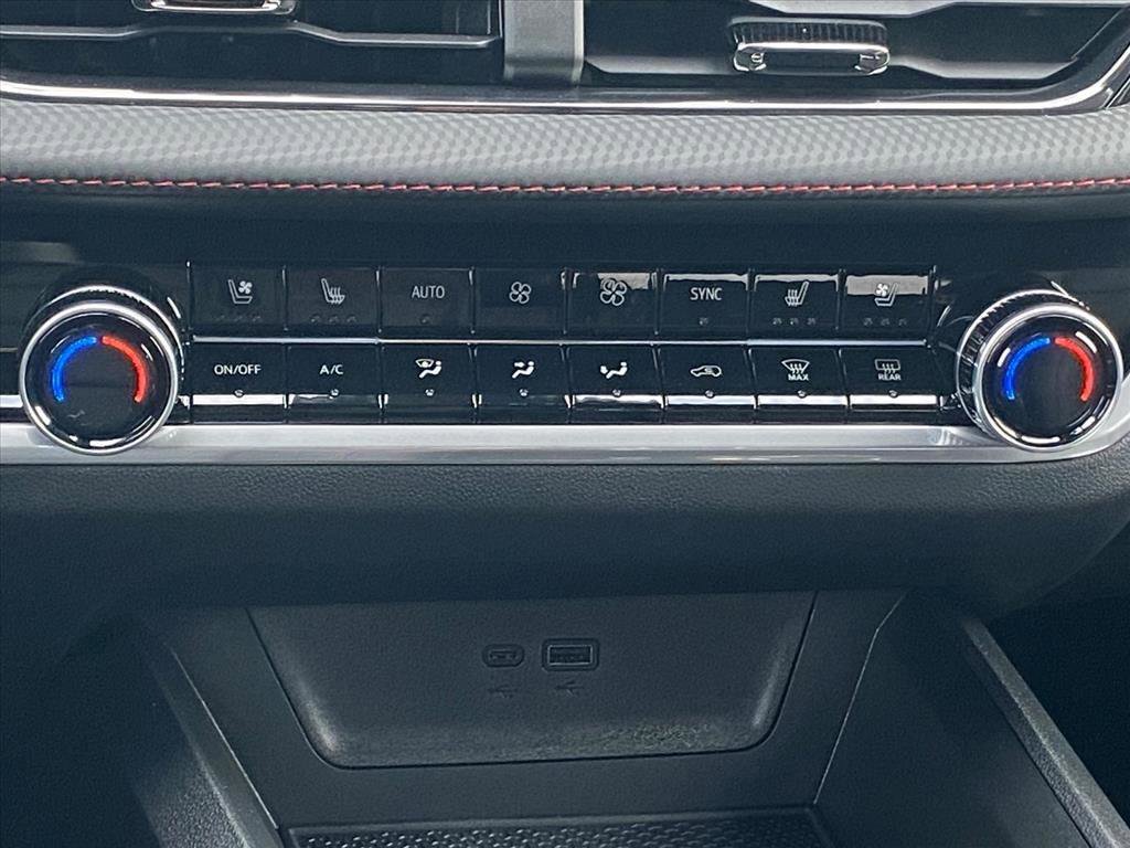 New 2026 Chevrolet Equinox RS w/ Convenience Package III image 12