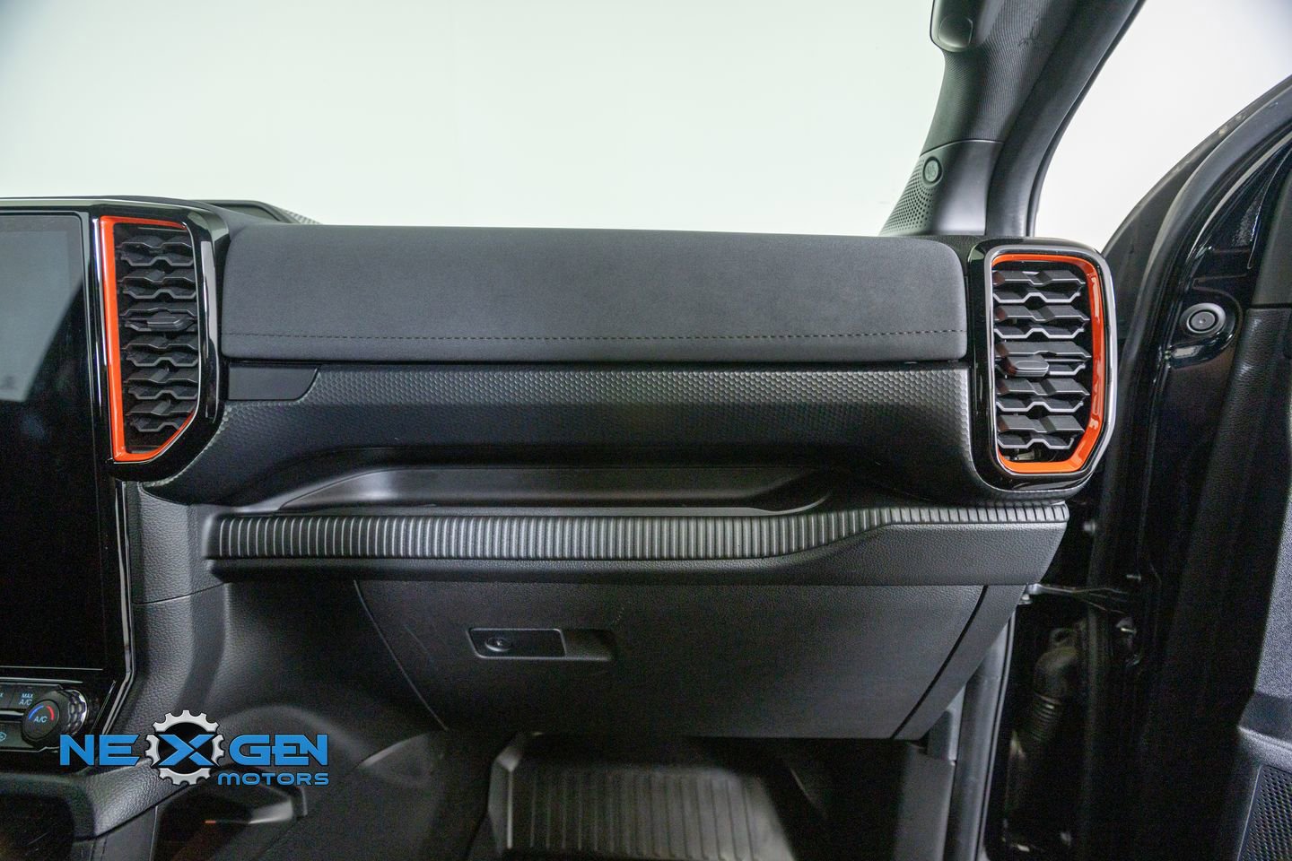 Used 2024 Ford Ranger Raptor AWD/4WD image 43