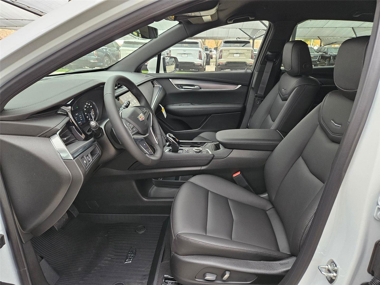New 2026 Cadillac XT5 Luxury w/ LPO, Floor Liner Package FWD image 10