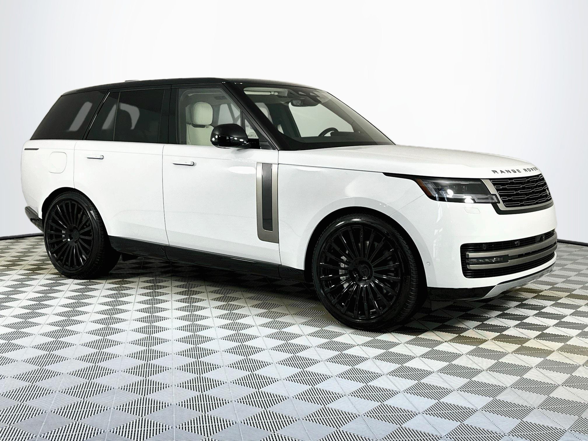New 2027 Land Rover Range Rover SE AWD/4WD image 3