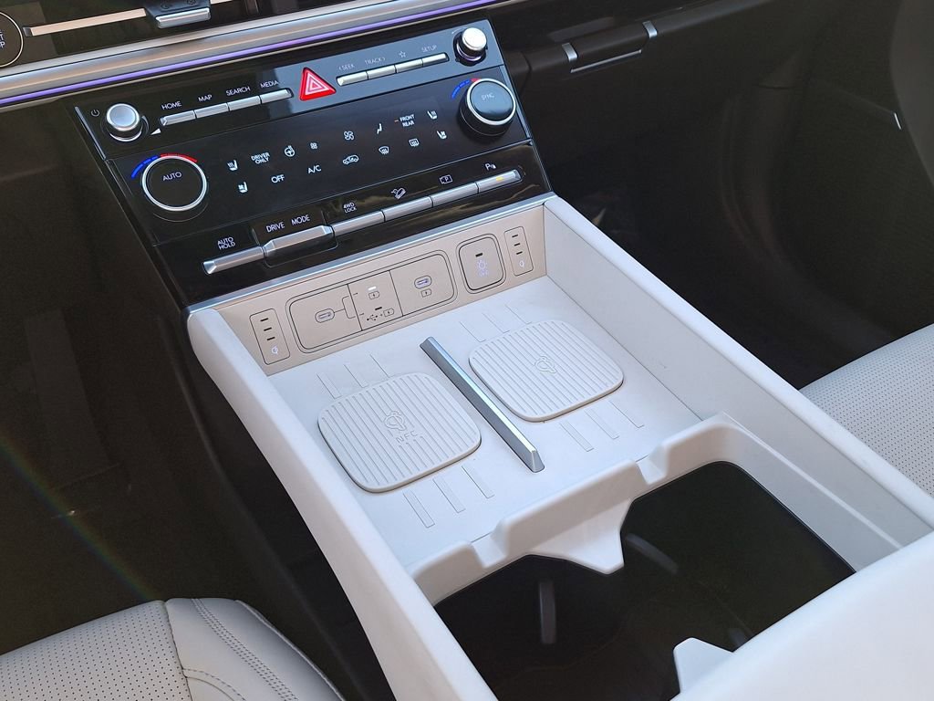 New 2025 Hyundai Santa Fe Calligraphy image 28