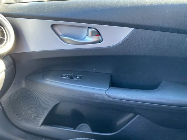 Used 2022 Kia Forte LXS FWD image 35