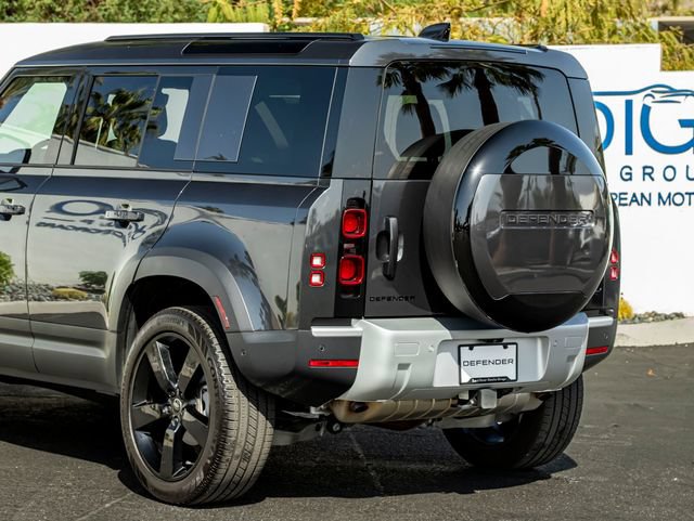 Used 2025 Land Rover Defender 110 S AWD/4WD image 10