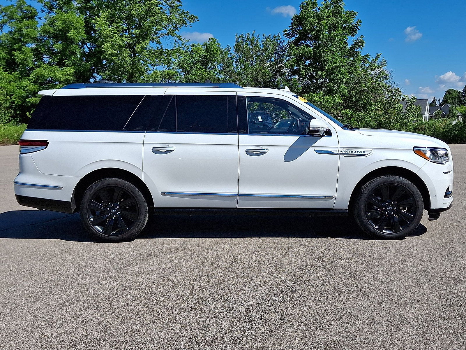 Used 2024 Lincoln Navigator L Reserve AWD/4WD image 26